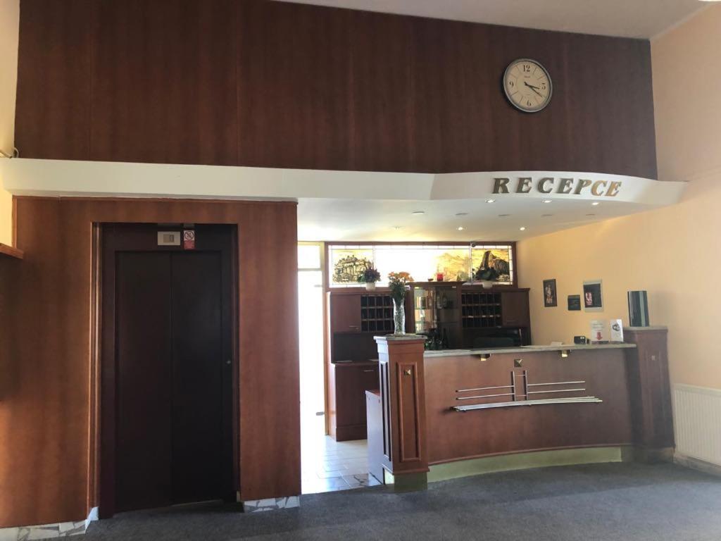 Grandhotel Nový Bor Εξωτερικό φωτογραφία