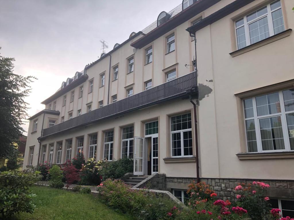 Grandhotel Nový Bor Εξωτερικό φωτογραφία